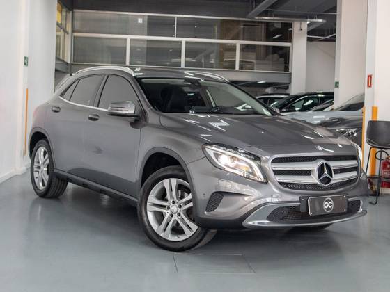 MERCEDES-BENZ GLA 200 1.6 CGI ADVANCE 16V TURBO FLEX 4P AUTOMÁTICO